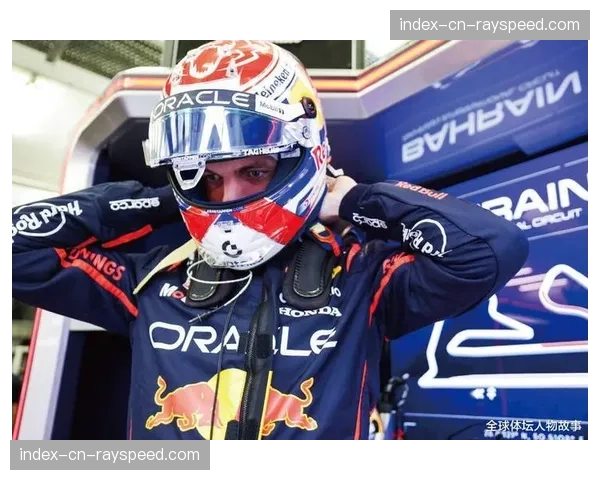 维斯塔潘若争冠无望可能触发合同逃脱条款，梅赛德斯对其垂涎三尺