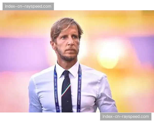 巴斯托尼遭莱切球迷全场嘘声,源于国家德比争议判罚 巴斯托尼遭莱切球迷全场嘘声,源于国家德比争议判罚