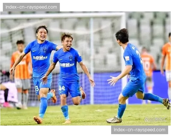 武汉三镇1-0小胜南通支云，阿齐兹点射制胜