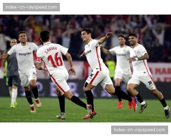 关键战役前瞻:塞维利亚主场迎战皇马,能否扮演冠军争夺者狙击手? 关键战役前瞻:塞维利亚主场迎战皇马,能否扮演冠军争夺者狙击手?